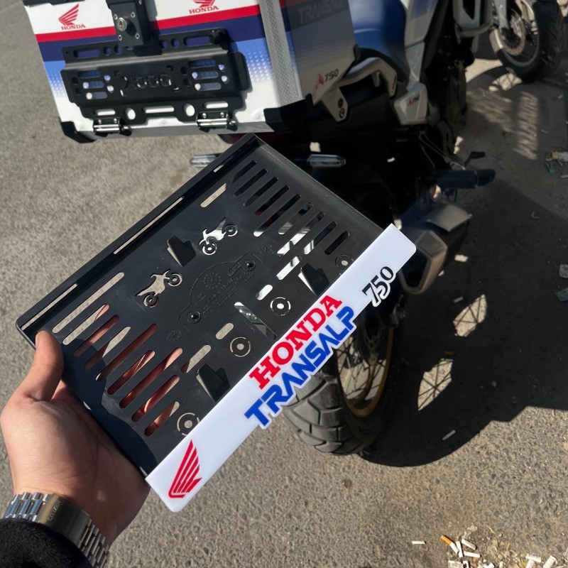 Honda Transalp Plakalık