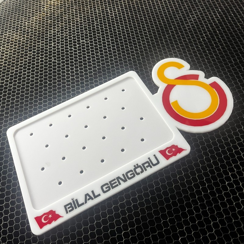 Tam Pleksi Motor Plakalık
