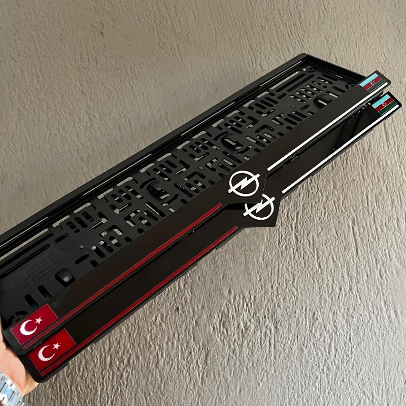 Çizgili Çıkıntılı Plakalık